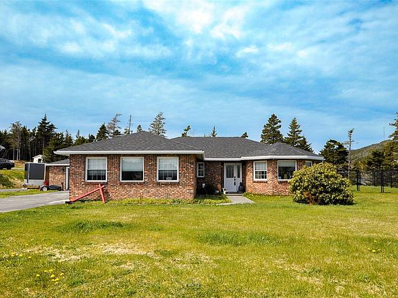 3rd image of 2-4 Burntwoods Place