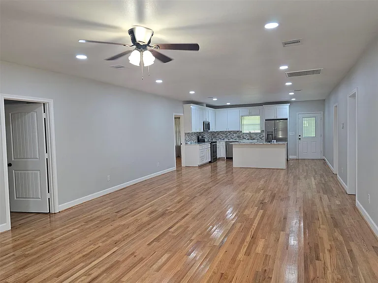 1585 County Road 237 — Photo 6
