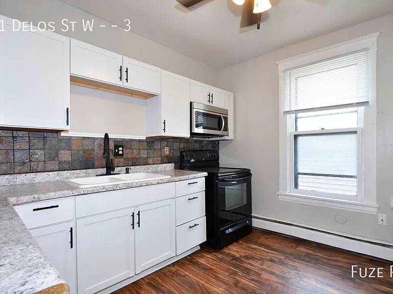 61 Delos St W #3 — Photo 11