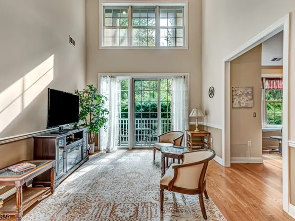 277 Victoria Dr, Bridgewater Twp., NJ 08807