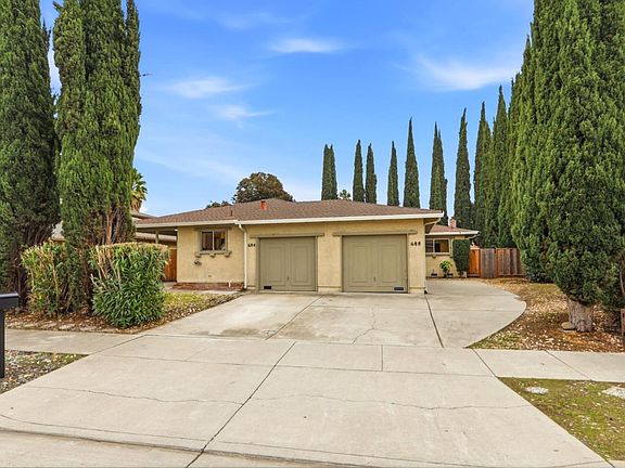 3rd image of 684 & 688 Calero Ave