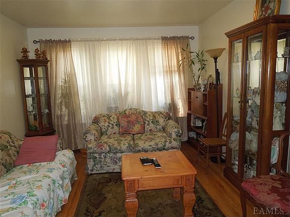 2nd image of 2230 Homer Ave