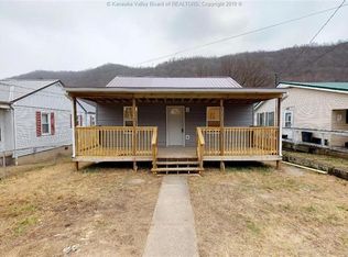 3130 Maple St, Belle, WV 25015