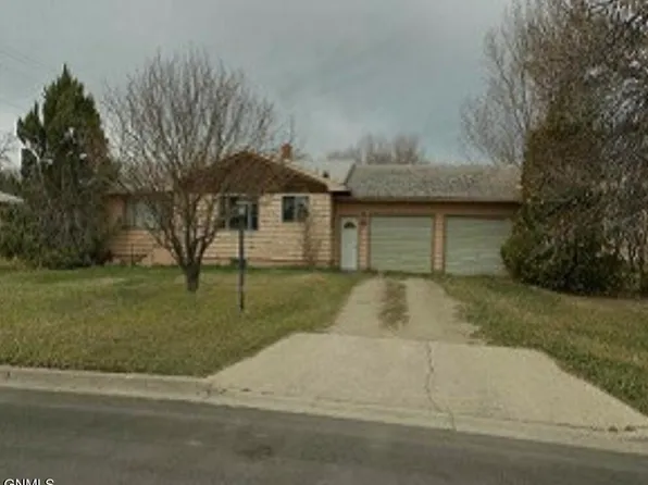 500 Washington Ave NW, Bowbells, ND 58721