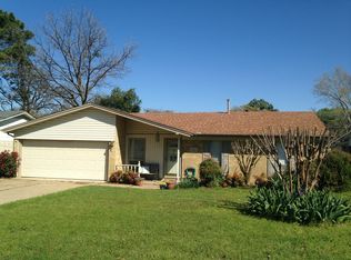 2915 David Ln, Arlington, TX 76013