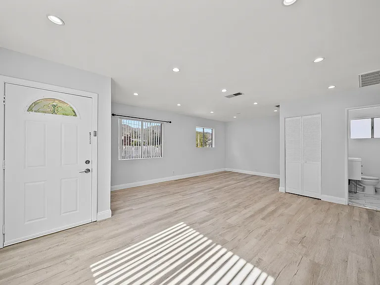 7707 Apperson St — Photo 4