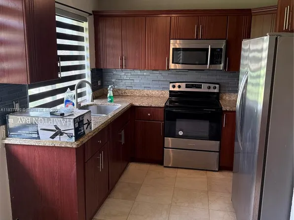 600 NW 214th St #115, Miami, FL 33169