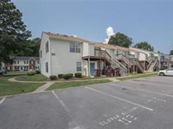 3555 Clover Meadows Dr, Chesapeake, VA 23321