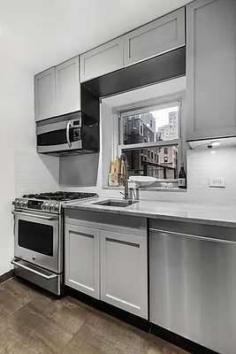 Rented by Christie's International Real Estate Group, LLC | media 16