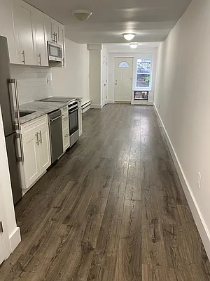 Rented by Compass | media 9