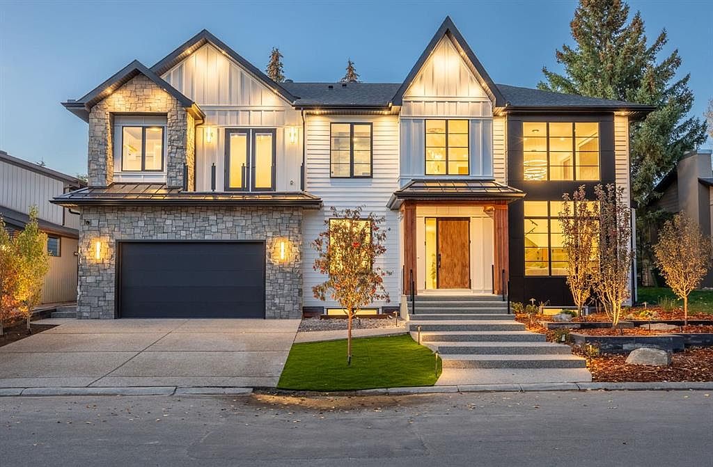 620 S Varsity Estates Cres NW