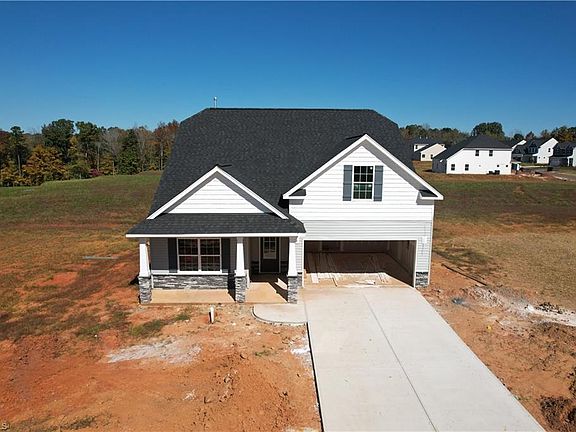 5th image of 207 Wildwood Ln Lot 84