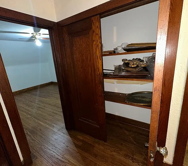 317 W Wood St — Photo 10