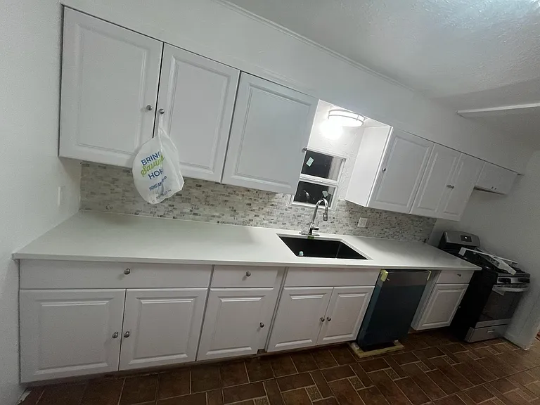 725 Eubanks — Photo 10