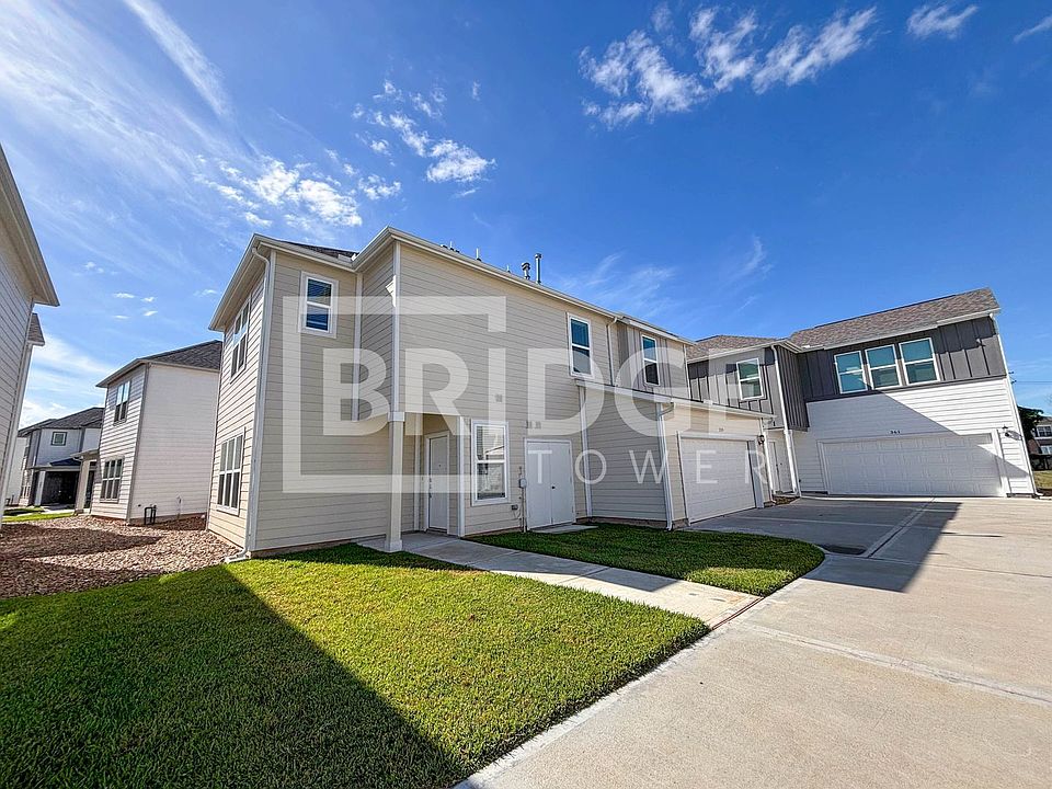1st image of 359 Huisache St