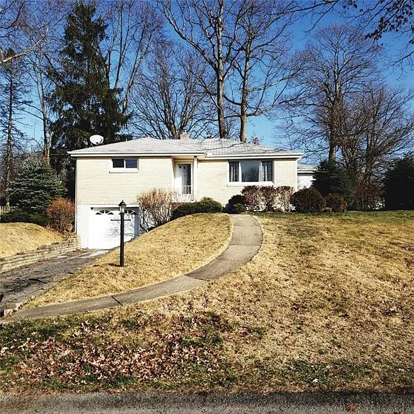 9212 Lancelot Dr photo 1