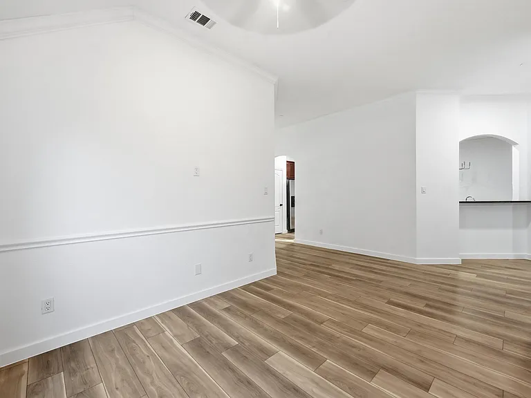 2216 Paige Ct — Photo 39