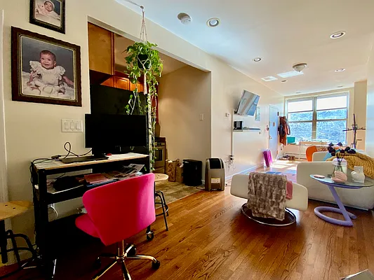 Rented by Corcoran | media 7