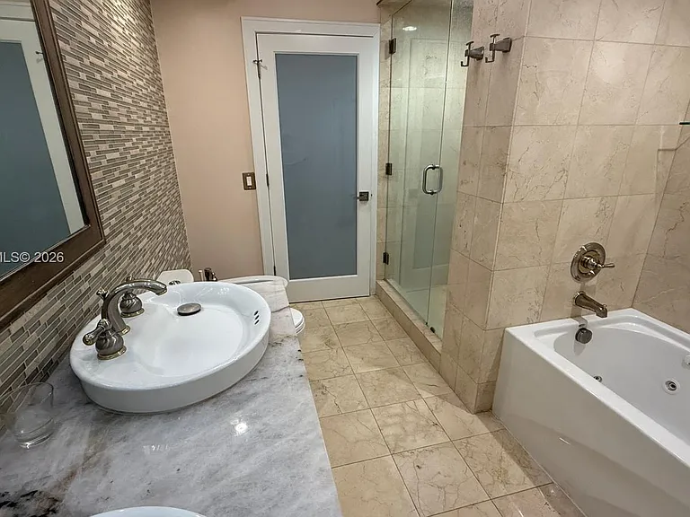 6365 Collins Ave #906 — Photo 10