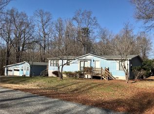 7105 Vossdale Dr, Kernersville, NC 27284