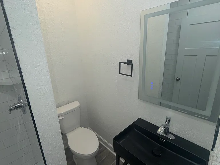 4123 Woodland Ave — Photo 7