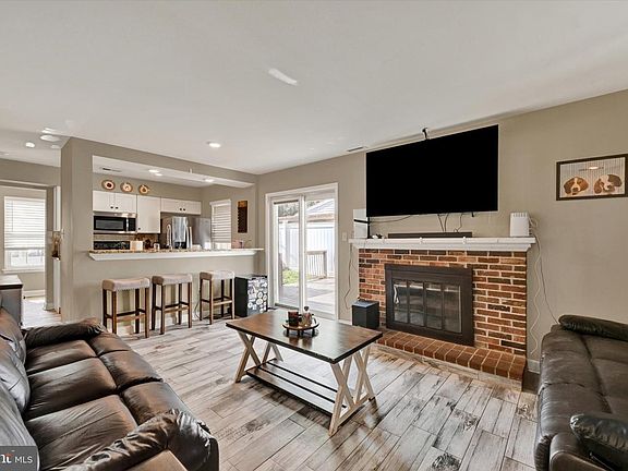 2nd image of 2917 Auden Ct