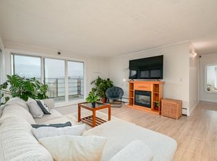 2336 Wall St #201, Vancouver, BC V5L1B7