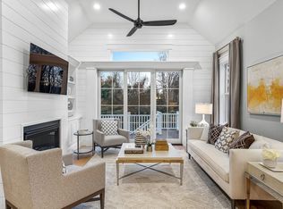 27 Pioneer Rd #128, Framingham, MA 01701