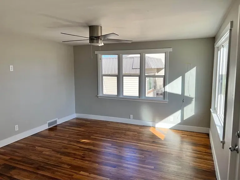 375 N 600 W — Photo 9