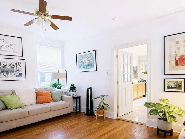 2610 New York Ave #4 — Photo 3