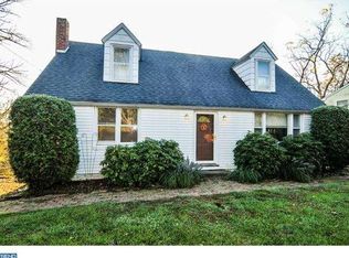 1213 W Park Ave, Perkasie, PA 18944