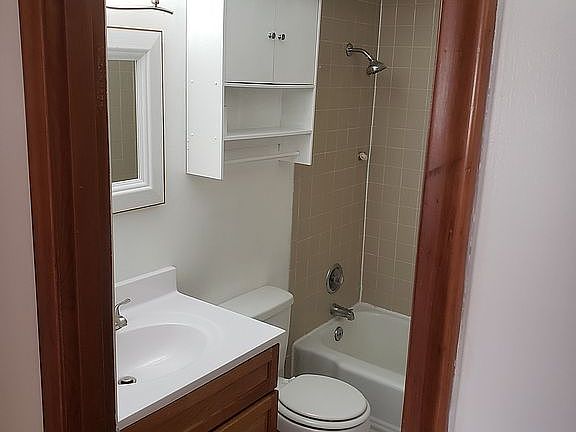 3rd image of 2304 Evanston Dr