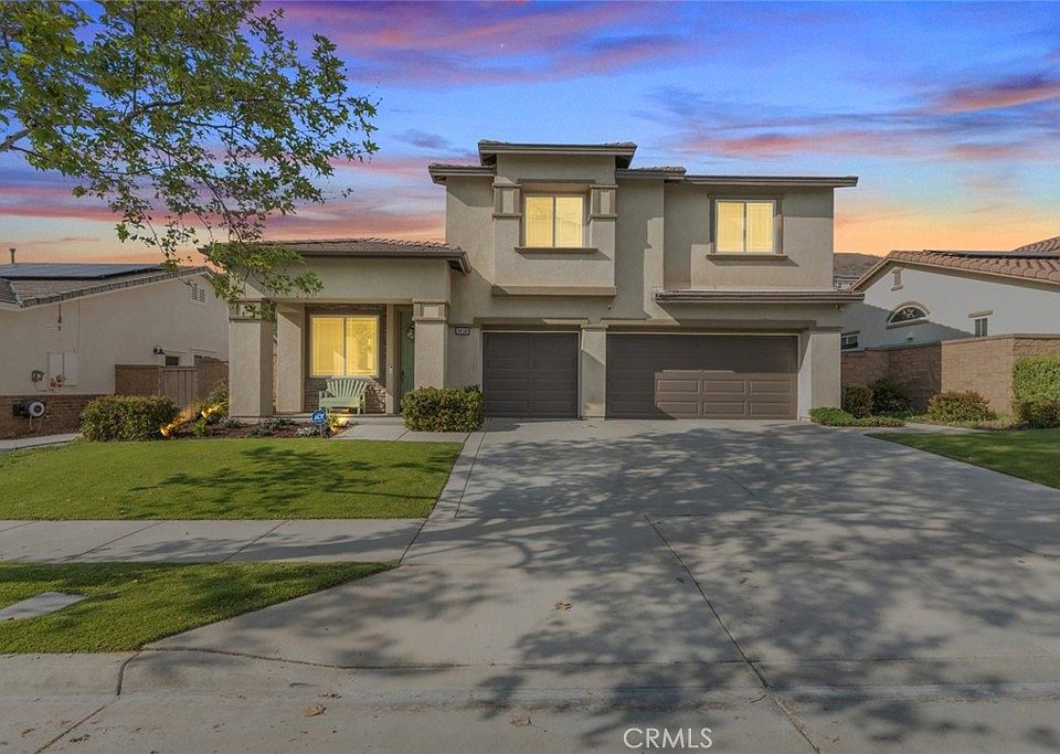 1st image of 34168 Hillside Dr
