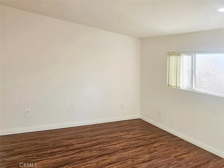 430 E Valencia Ave #D — Photo 11