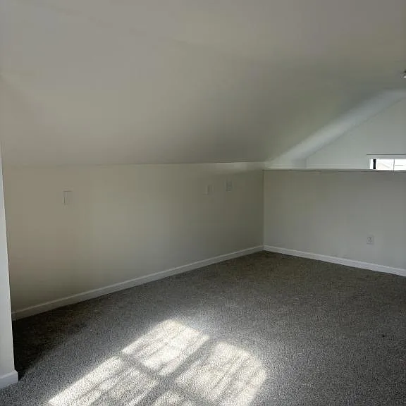 210 W 5th St — Photo 6