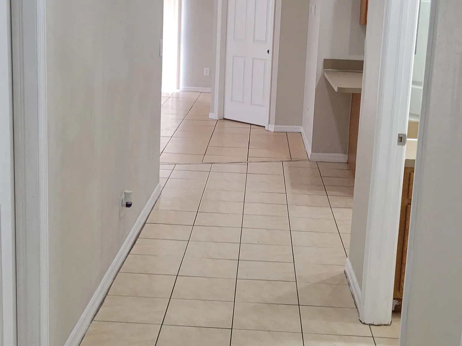 3 bed, 1150 sqft, $1,600 — Photo 2