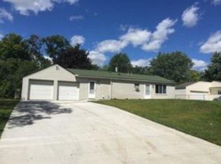 9376 Villa Crest Dr, Clarkston, MI 48346