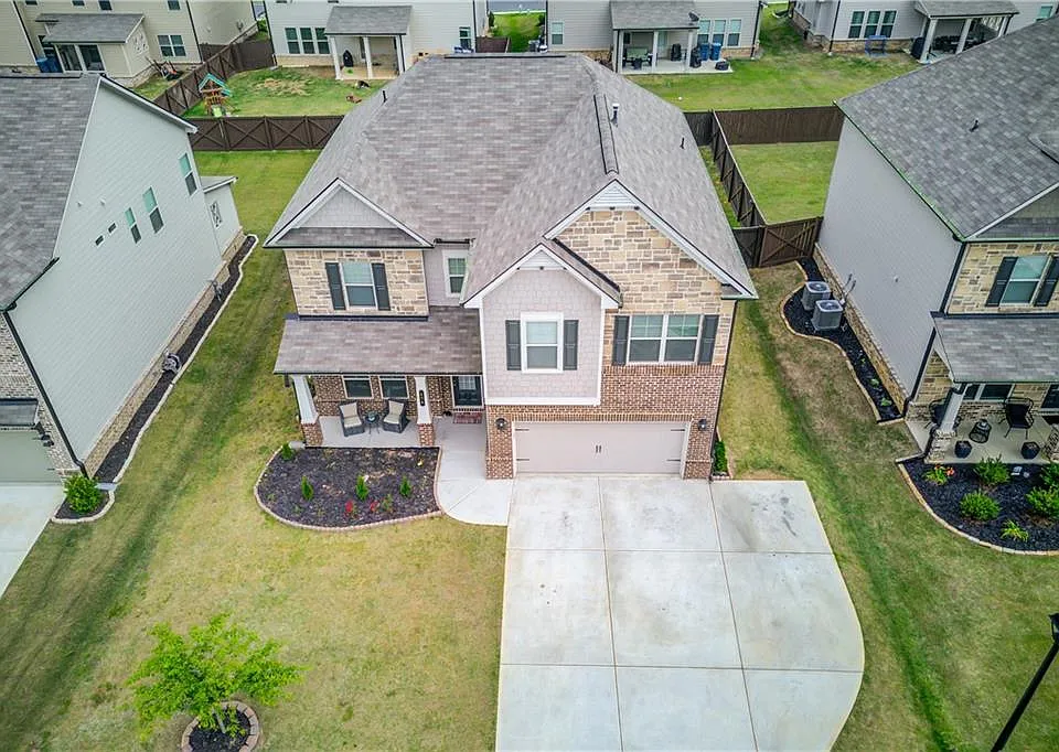 404 Henson Farm Dr