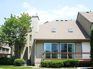 7 Denise Dr, Edison, NJ 08820