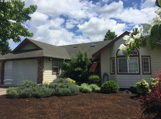 1280 Stone Creek Dr, Eugene, OR 97404