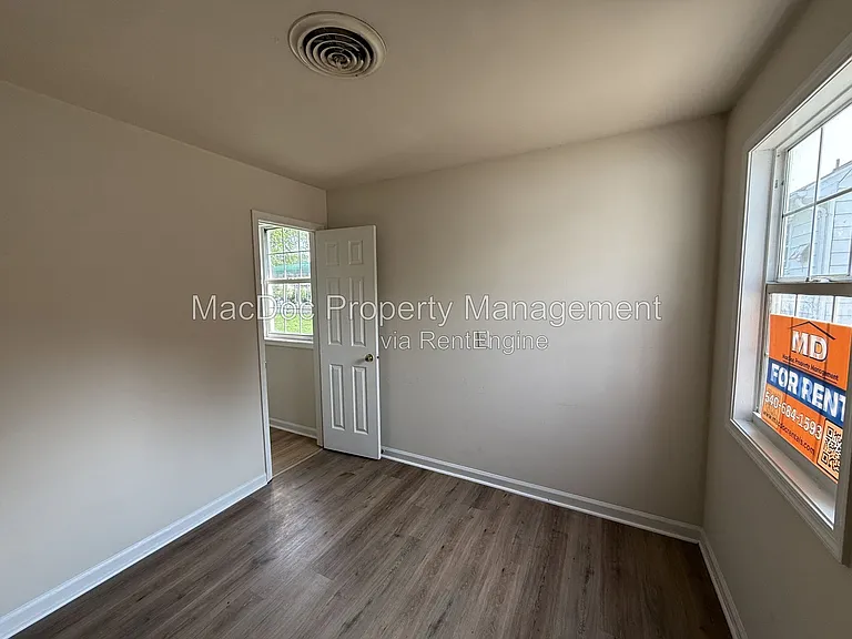 209 Hamilton St #A — Photo 3