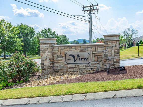 4th image of 1628 Brentwood Pointe