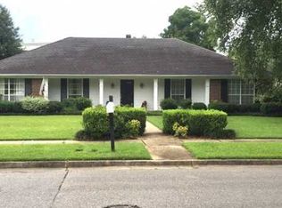 1213 Edinburgh Ct, Mobile, AL 36609