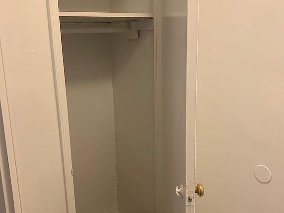 4th image of 1816 E 53rd St