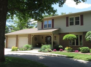 2730 California Ct, Columbus, IN 47201