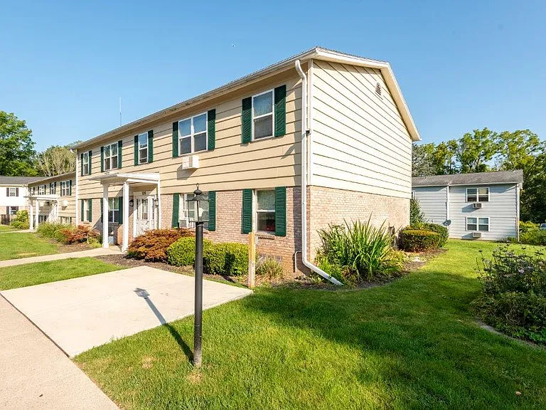 Penfield Village Apartment Homes — Photo 17