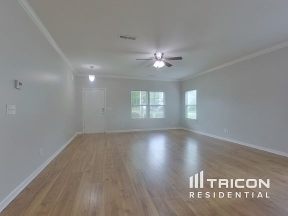2nd image of 2120 Lake Vista Dr