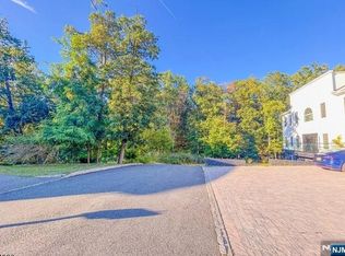 1 Bachman Ter, West Orange, NJ 07052
