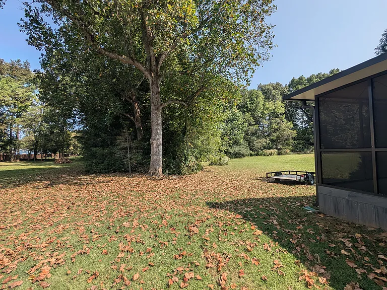 316 Southwinds Dr — Photo 4