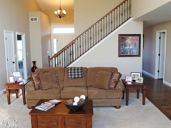 3rd image of 3904 Anabelle Dr
